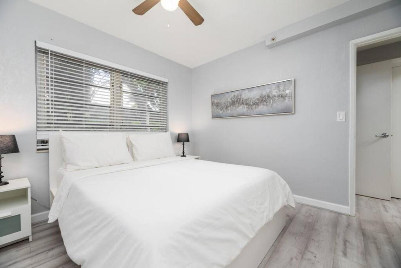 פורט לודרדייל The Residences At Lake Ridge Apt 3 מראה חיצוני תמונה